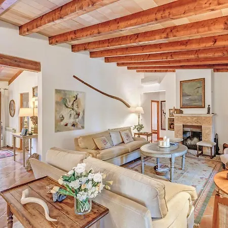 Villa Heaven Can Wait *